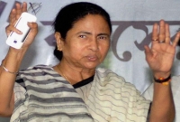 অসহিষ্ণুতা বিতর্ক নিয়ে এবারের বই মেলায় মমতার 'সহিষ্ণুতা'