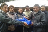 খানসামায় শীর্তাতদের মাঝে কম্বল বিতরণ