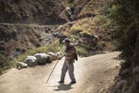 অন্ধত্বের শিকার হচ্ছে এই গ্রামের পুরুষরা!