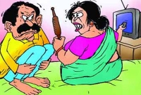 ঘরজামাই থাকতেই কি বেশি উৎসাহী পুরুষ?