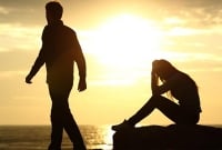 প্রথম ছ্যাঁকার পর কি করে মেয়েরা?