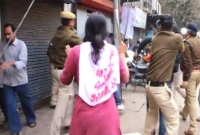 ছাত্রী পেটানোর ভিডিও নিয়ে তোলপাড়, বিপাকে সরকার ছাত্রী পেটানোর ভিডিও নিয়ে তোলপাড়, বিপাকে সরকার