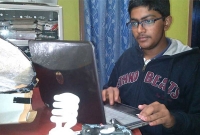 তৈরি হবে বিকল্প বিদ্যুৎ, স্কুল ছাত্রের বিস্ময়কর আবিষ্কার