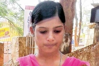 বিয়ে ঠিক করায় বাবার বিরুদ্ধে মেয়ের মামলা বিয়ে ঠিক করায় বাবার বিরুদ্ধে মেয়ের মামলা