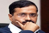 ‘বাড়ি বাড়ি থেকে উঠিয়ে মুখ্যমন্ত্রীকে জুতা কিনতে দিলেন ৩৬৪ টাকা’