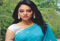 অভিনেত্রী ঈশানার বিরুদ্ধে কোটি টাকার মামলা!