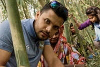 হঠাৎ ট্রেন ছেড়ে কোথায় ছুটলেন মাশরাফিরা?