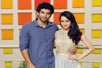 শ্রদ্ধাকে কাছে পেয়ে আনন্দিত আদিত্য