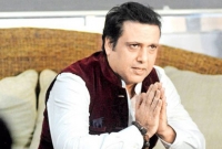 ভক্তকে চড় মেরে ক্ষমা চাইলেন গোবিন্দ