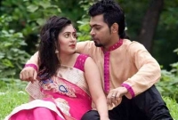 সংসার ভাঙা-গড়ার খেলায় রুমি