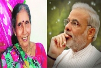যে কারণে মোদির কাছে বিয়ের তথ্য চাইলেন স্ত্রী যশোদাবেন