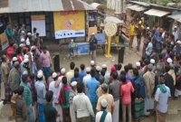 উপকূলবাসীকে সূর্যবাতি ব্যবহারে উদ্বুদ্ধ করতে ব্যতিক্রমী উদ্যোগ