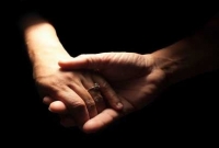  স্কুলছাত্রীকে নিয়ে মসজিদের ইমাম উধাও