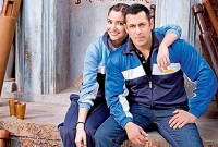 ভালোবাসা দিবসে সালমানের সঙ্গী ছিলেন কে এই বেগম?