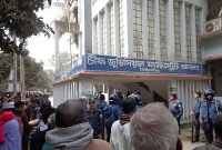 চাঁপাইনবাবগঞ্জে ডেইলি স্টার সম্পাদকের বিরুদ্ধে মামলা