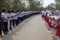 হাজার হাজার শিক্ষার্থীর সন্ত্রাস বিরোধী সমাবেশ ও মানববন্ধন