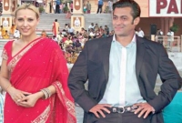 লুলিয়ার সাথে সময় কাটিয়ে ভক্তদের এ কি বললেন সালমান