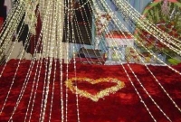 বিয়ের দাবিতে প্রেমিকের বাসর ঘরে প্রেমিকার অনশন