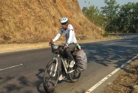 টানা ১৯ দিনে ২২০০ কিমি সাইকেল চালিয়ে নজির কন্যাকুমারীর