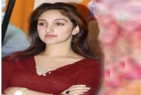 বলিউড কাঁপাবে শ্রীদেবী কন্যা!