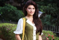 জ্যাকলিন এবার হলিউডে 