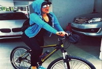 সোনাক্ষি সিনহার সাইকেল থেরাপি!