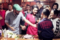 বউয়ের জন্মদিনে ফারুকী যা যা করলেন