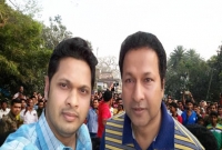 মেহনতি মানুষের সঙ্গে বাপ্পারাজ ও সম্রাট