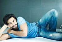 বেলা ১২ টার আগে আমার ইঞ্জিন স্টার্ট দেয় না : রণবীর সিংহ