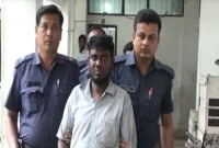 শেকল বেঁধে কিশোর পেটানো কারখানা মালিক আটক শেকল বেঁধে কিশোর পেটানো কারখানা মালিক আটক