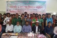 চাঁপাইনবাবগঞ্জে অনূর্ধ-১৬ ক্রিকেট প্রশিক্ষণ সমাপণী ও সনদ বিতরণ