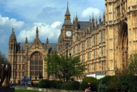 ১৫০ বছরের ব্রিটিশ সংসদে আগুন!