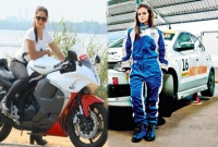 পুরুষ তো বটেই, বাজপাখিও হার মানে যে নারীর কাছে!