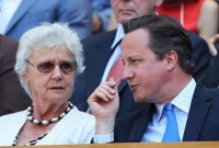 চাকরি হারালেন প্রধানমন্ত্রীর মা