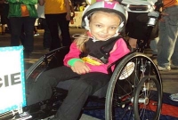 যে শিশু কন্যার নাচ দেখলে আপনিও কাঁদবেন!