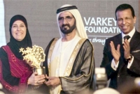 আলহামদুলিল্লাহ, বিশ্বসেরার খেতাব পেলেন ফিলিস্তিনি সেই শিক্ষিকা