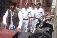 শাকিব খানের পিছনে পুলিশ কেন?