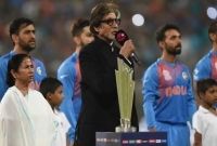 মামলার গ্যাঁড়াকলে অমিতাভ বচ্চন