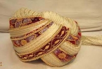 কনেকে ফেলে মাথায় বিয়ের পাগড়ি নিয়েই পালাল বর