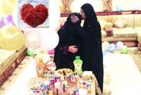  বিদায় অনুষ্ঠানে কাজের মহিলাকে স্বর্ণ-কোটি টাকা উপহার!