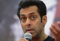 হঠাৎ এমন কেন বললেন সালমান খান!