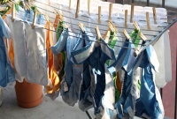 এবার সূর্যের আলোতেই ধোয়া হবে জামাকাপড়, কীভাবে?