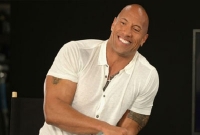 বিশ্ব কাঁপানো দ্য রক এবার আমেরিকার প্রেসিডেন্ট হতে আগ্রহী