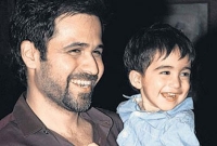 ছেলের ক্যান্সার বদলে দিয়েছে ইমরান হাশমির জীবন