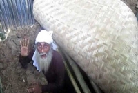 কবরে টানা তিনদিন জিন্দাবাবা, ‘আল্লাহর নাম নিলে আগুনেও থাকা যায়’