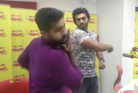 লাইভ অনুষ্ঠানে রেডিও জকিকে কষে চড় মারলেন অর্জুন কাপুর!