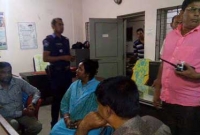 থানায় অবস্থান নিয়েছেন মেয়র আইভী