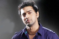 অতঃপর ঢাকাই ছবির নায়ক কলকাতার দেব!
