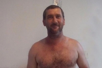 এ কি কাণ্ড, পেটের ভেতর হাত রেখেই সেলাই করে দিলেন ডাক্তার!