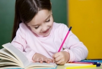 বলতে পারেন, বাঁ হাতে লেখা যায় না কোন ভাষাটি?